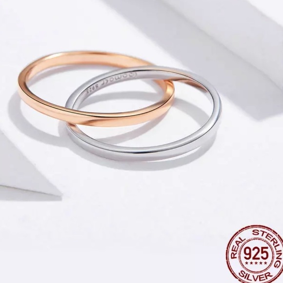 925 Sterling Silver Two Tone Interlocking Rings - Picture 1 of 7